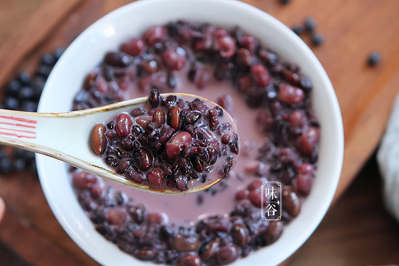 立冬过后，用这4种食材煮粥，软糯香甜还暖身，大人孩子都爱喝