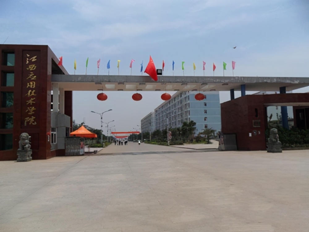 国内最新全部招收士官的大学及专业，专科录取，入伍捷径