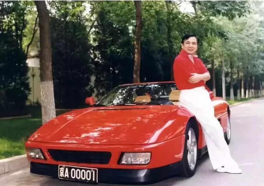 拥有北京最牛逼的车和牌，3千万美元变成1.9亿美元，他仅用6个月