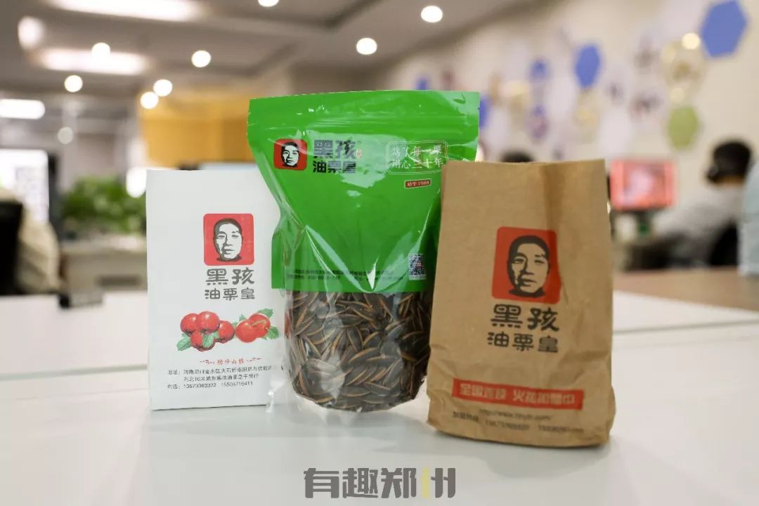 傻乐瓜子的介绍（一份郑州的年货店铺测评）