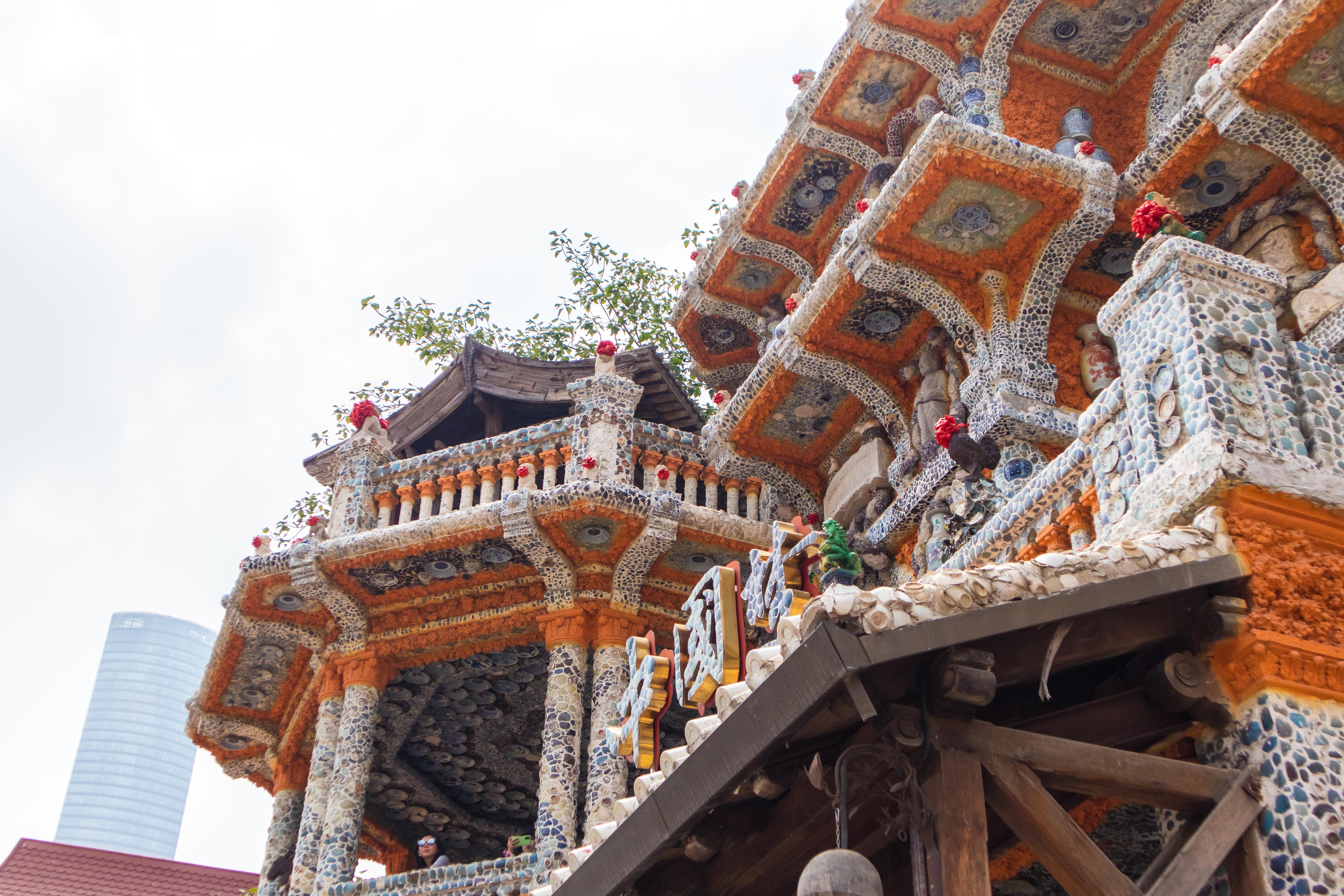 天津五大道上的瓷房子,面积不大,门票50元,却吸引了无数游客