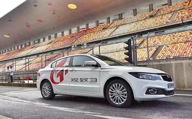 烧光百亿,敢从宝马挖人!中国后台最硬神车,竟惨到卖厂还债?