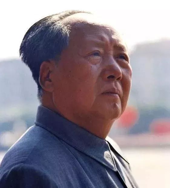 深情缅怀伟大领袖毛泽东，他的智慧与风采永存人心