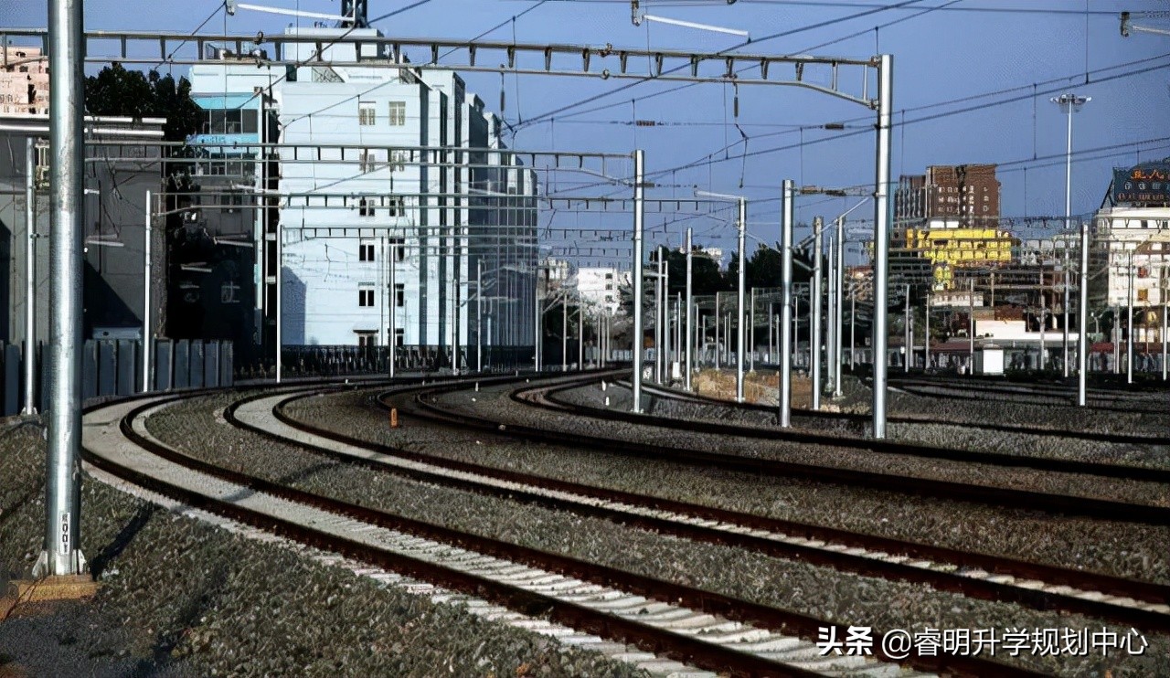四川铁路职业技术学院（中低分考生想在铁路工作）
