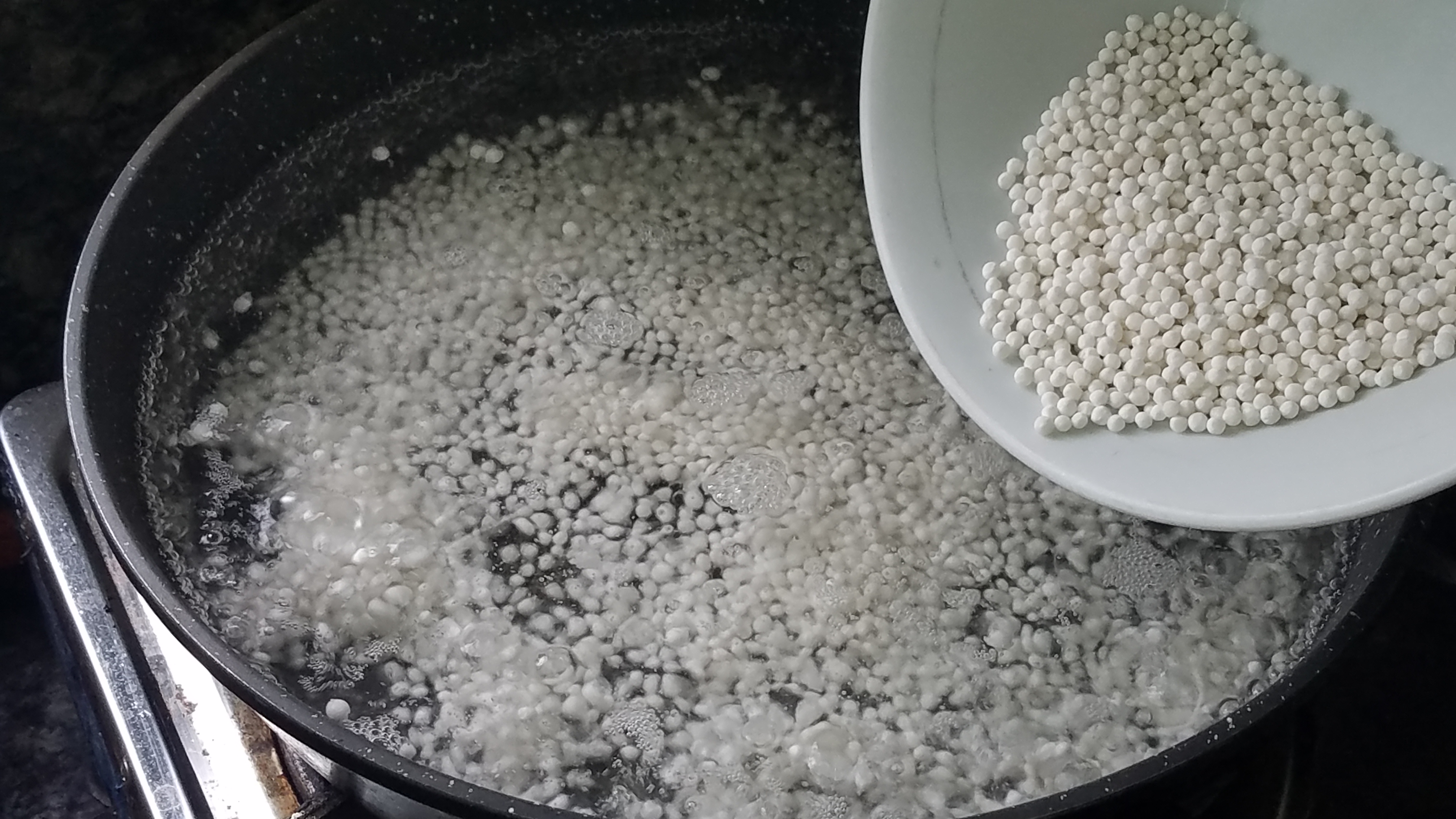 香芋西米露，广东很好喝的一道糖水，做法简单味道香，我家经常做