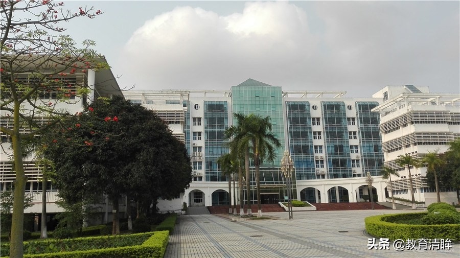 一个全省人口规模最小的地级市，却拥有最多的一流大学校区