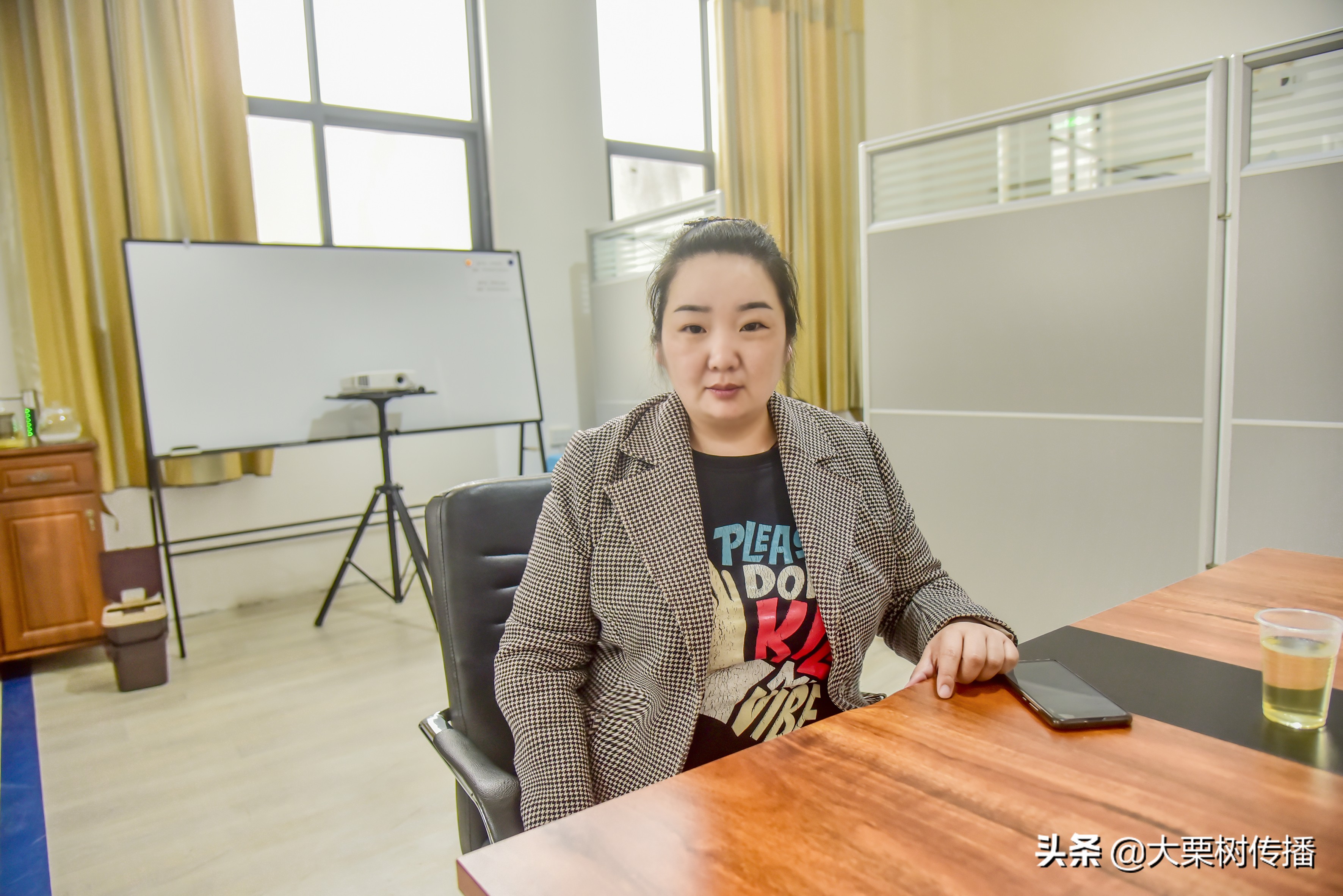 知心姐姐沈爱君：用温暖与智慧点亮他人生命之光