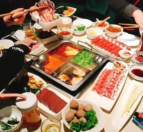 海底捞服务一绝？亲自探店真实情况曝光