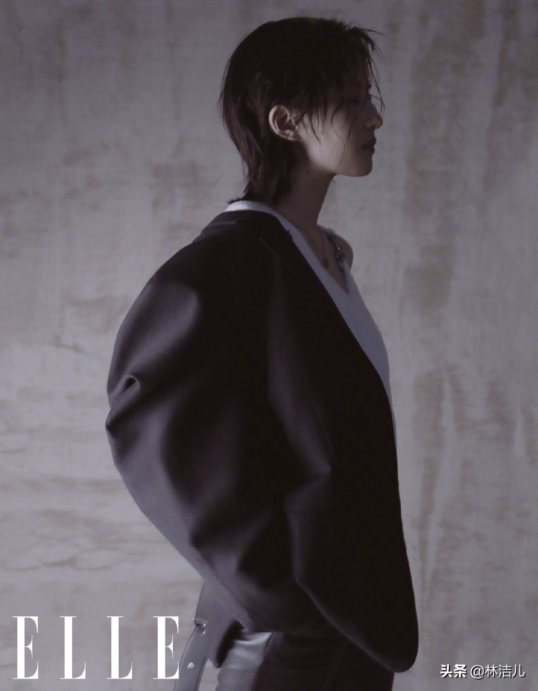 刘亦菲的狼尾短发太惊艳，倪妮的一刀切撩人，剪短发可不止看脸型