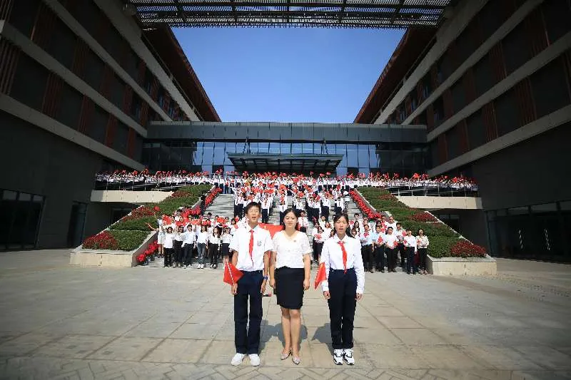 南京这所九年制新民办校定制教育服务