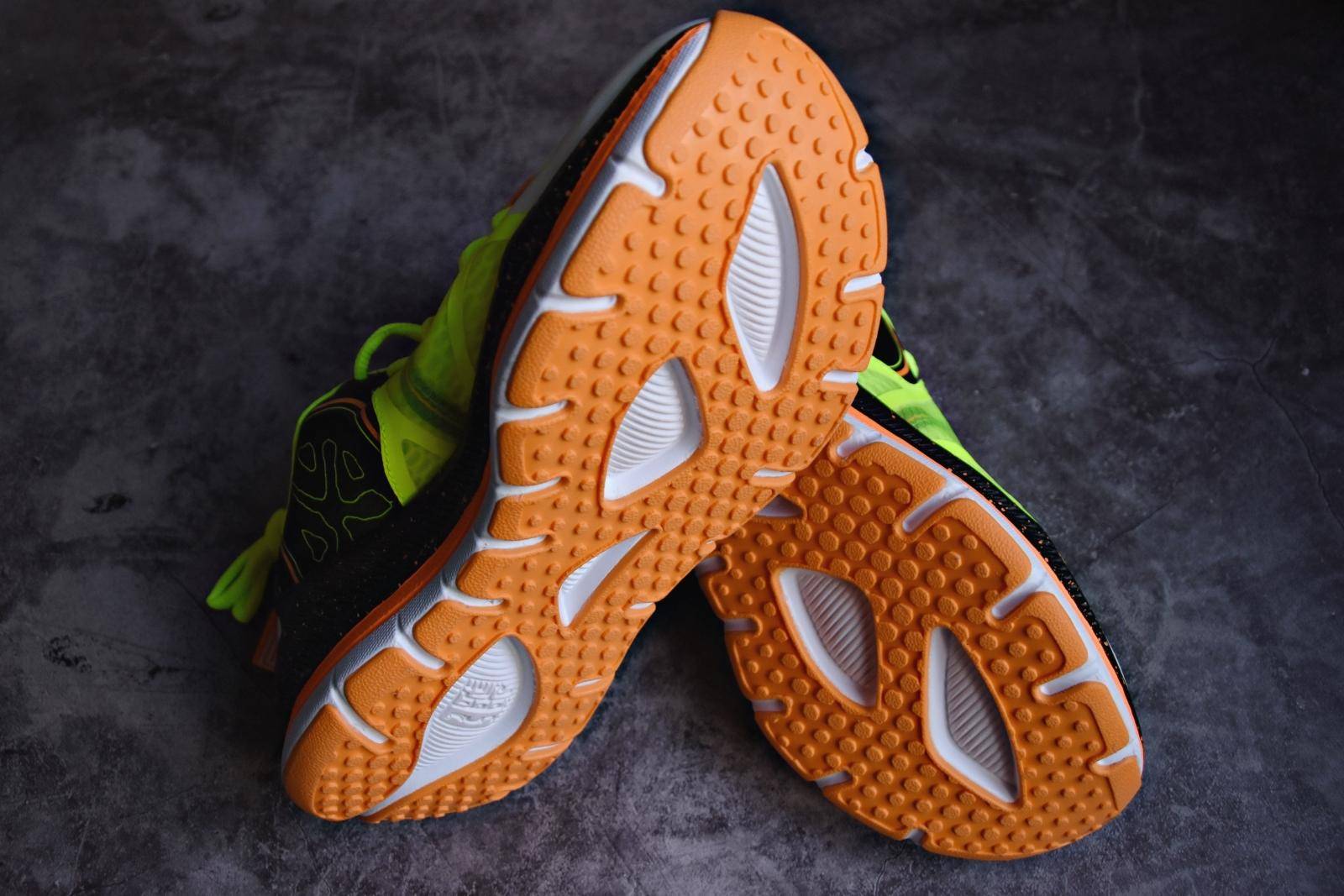 国货精品，必迈最新高科技缓震跑鞋，跑步小白及大体重跑者的福音