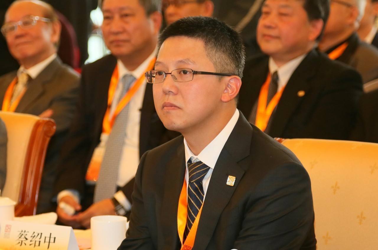 石狮“富二代”正在悄然崛起，「闽商首富」许荣茂子女表现亮眼