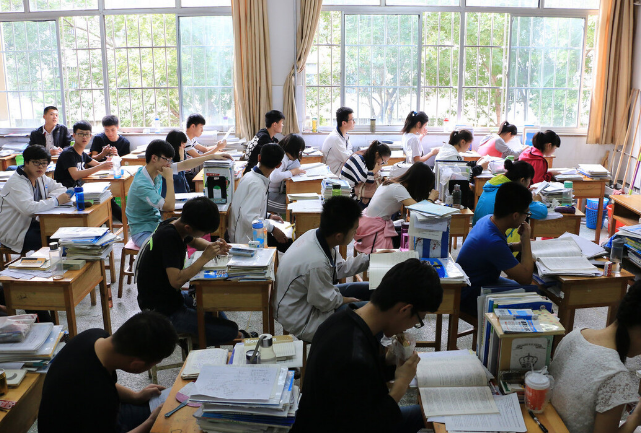 350分以下学生，这4所专科院校为“高职界211”，未来就业有前景