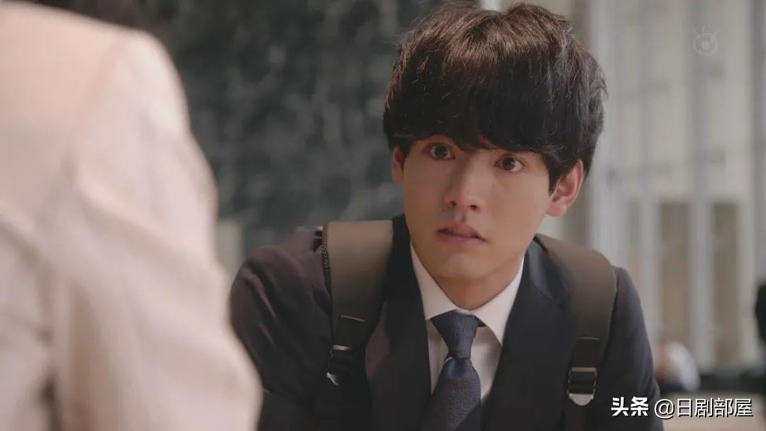 楚楚伟和纳米天使与爱情者的爱合作。