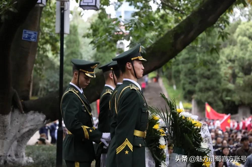 绵阳南山中学双语学校：青山绿水存正气，苍松翠柏慰英灵