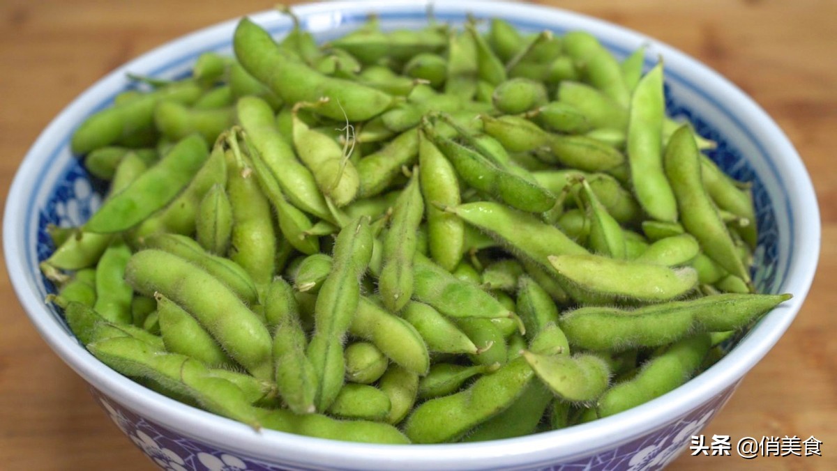 立秋后吃饺子，茴香韭菜靠边站，孩子特馋这种馅，多吃个子蹭蹭长