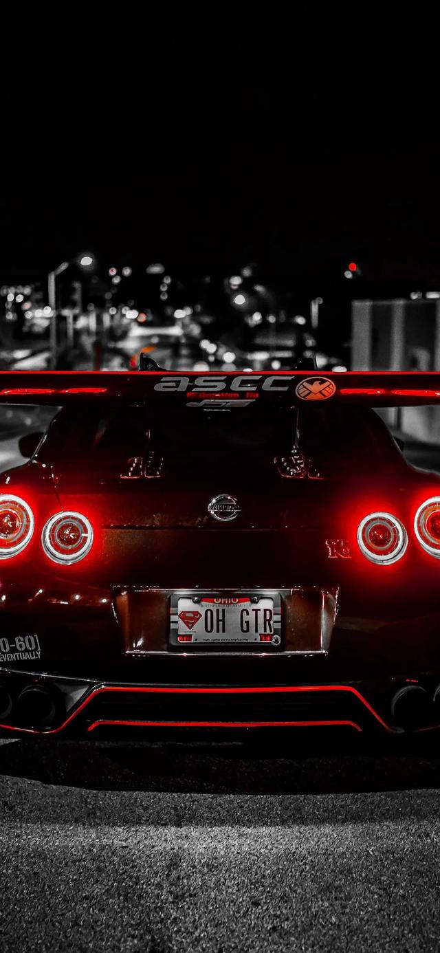 我的夜总会黑武士车库哈黑武士真的很帅gtr35这款车在车届已经被神话