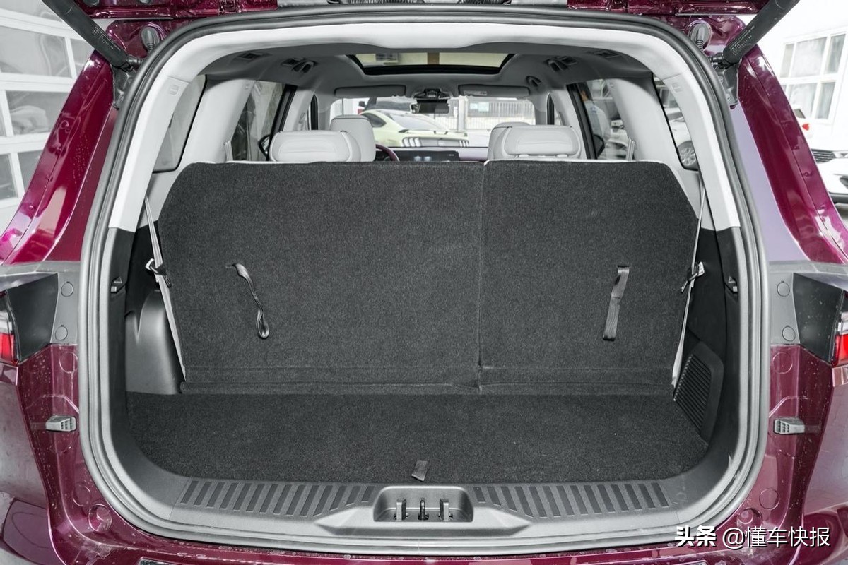 合资+6座+2.0T+中大型SUV，一文带你了解福特领裕