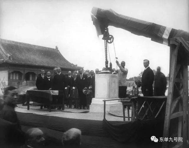 坐拥6家卫健委直属医院，创造多个 “第一”，这所医学殿堂落成整整百年！