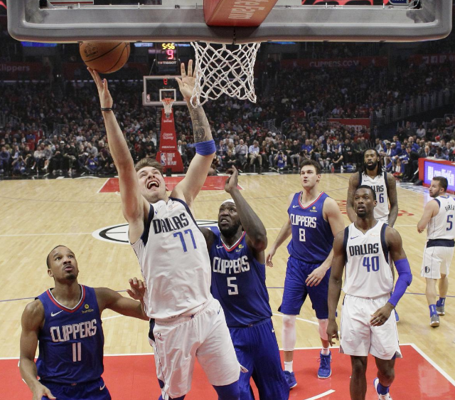 nba东契奇为什么人气高(东契奇为什么独秀18届选秀？天时地利人和，一因素让女性着迷)