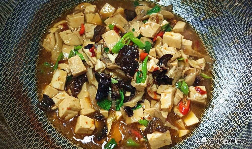 东北溜豆腐的做法大全（10分钟教你做出东北溜豆腐）