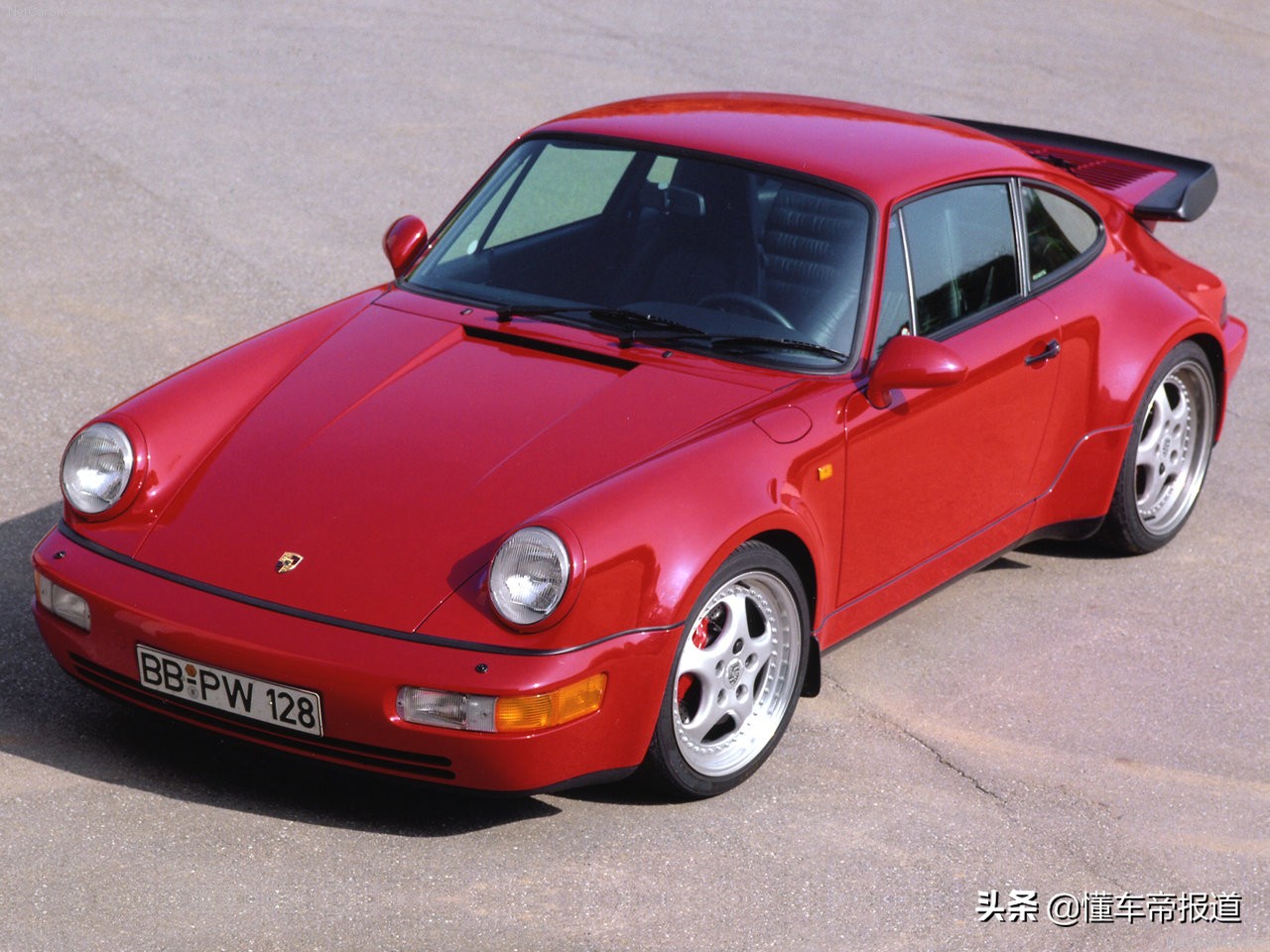 疯狂的“青蛙”！保时捷911 Turbo S新车解析 