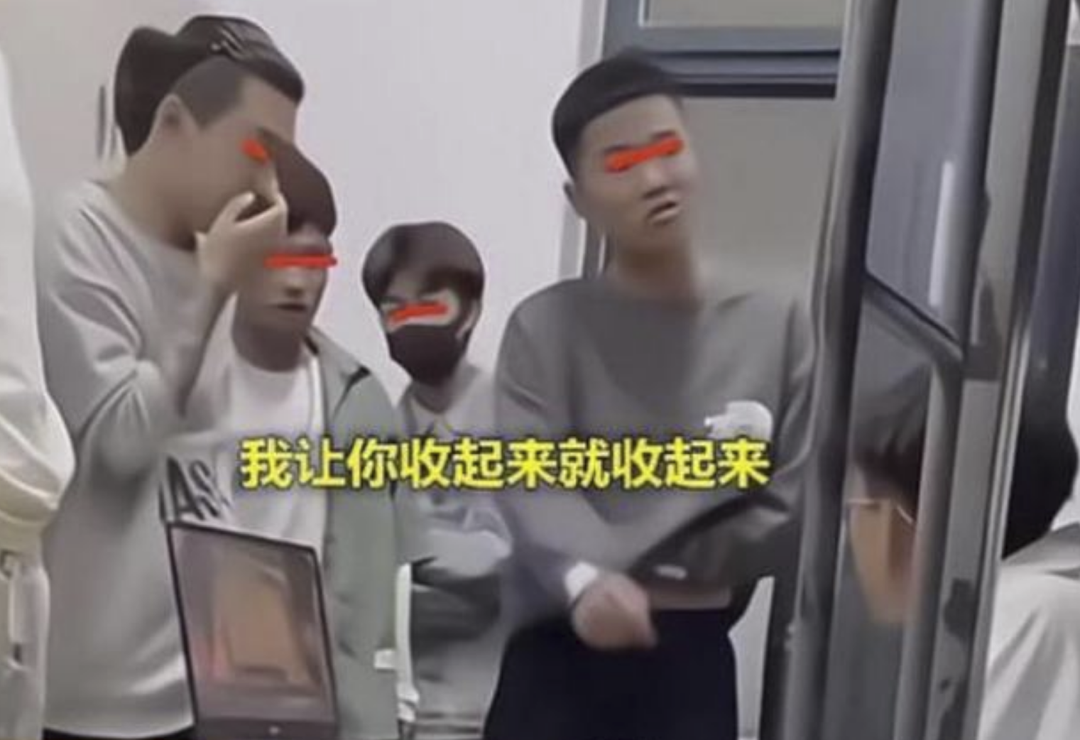 “查寝姐”张美玉被爆居家抑郁，她到底错哪了？该追根溯源