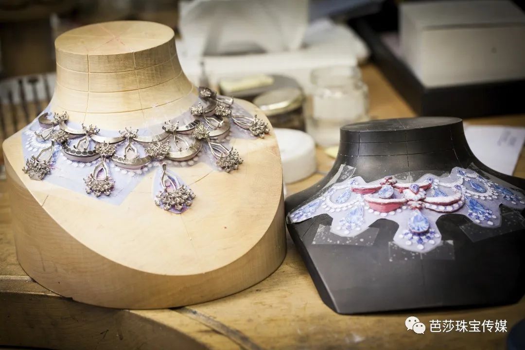 《三十而已》中卖了百万的珠宝真的是高订吗？看看真正的高订珠宝什么样