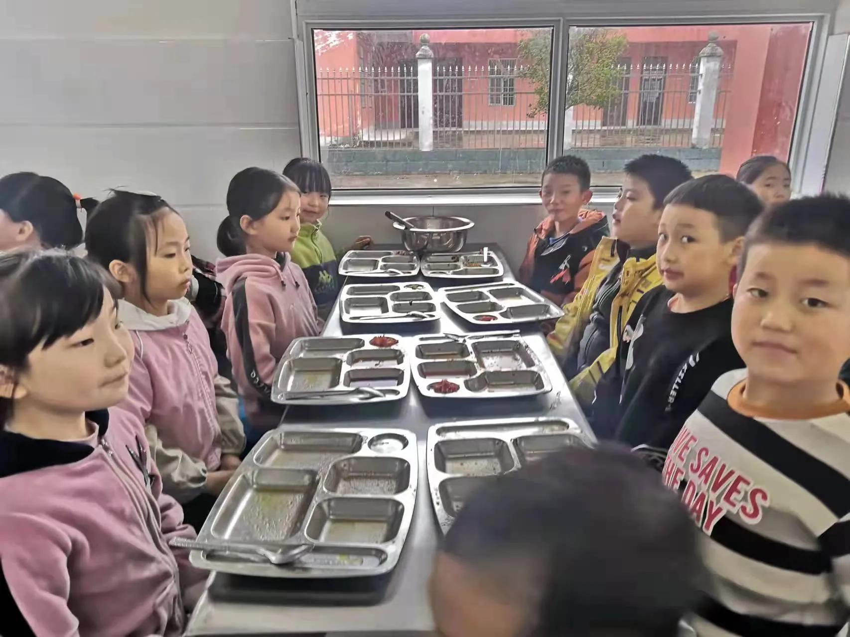 纪念世界粮食日暨＂光盘少年＂启动仪式在＂中国画＂村举行