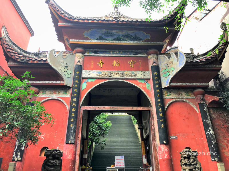 山城重庆，轻轨出行，玩转8D网红城市