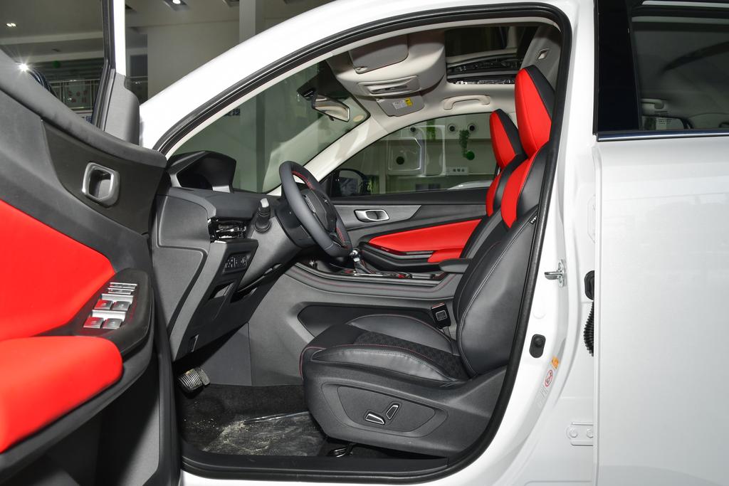 兰州长安CS55 PLUS可试乘, 降价0.5万元