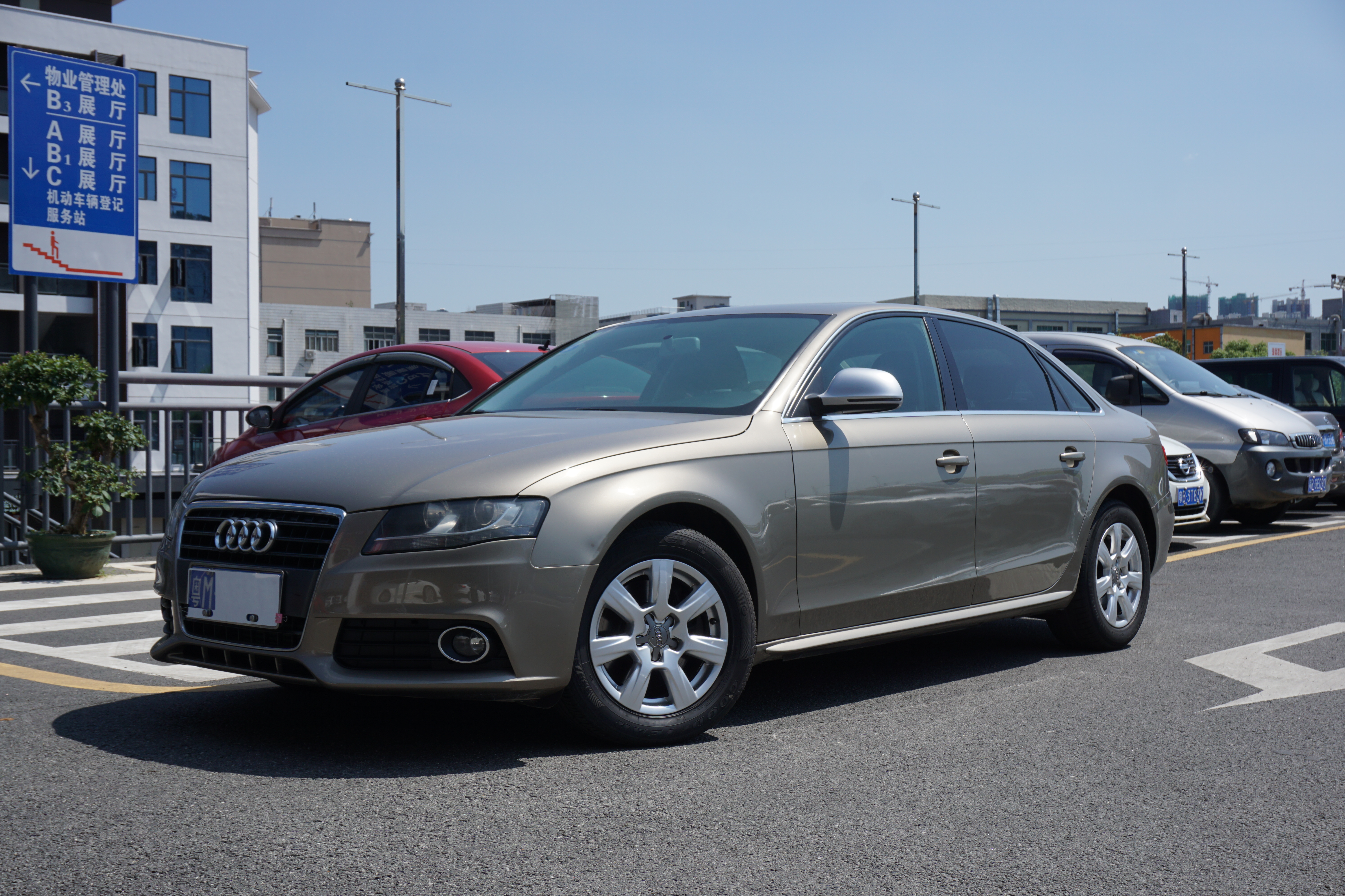 2012款奥迪a4l配置参数_【读车号】