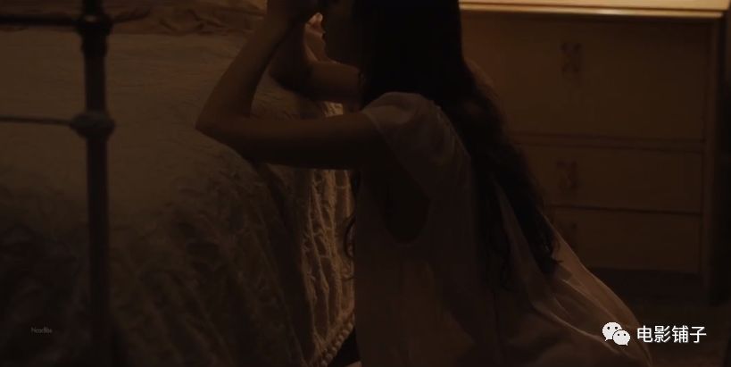 深夜电视剧只有海报就有“味道”