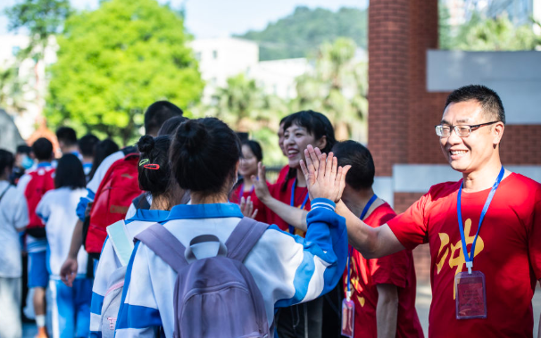 2021年高考，各省市高考成绩公布时间，考生和家长应当知道