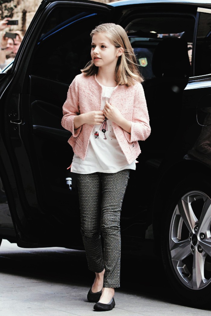 莱昂诺尔公主：13岁被印上硬币的未来女王，靠颜值拯救西班牙王室