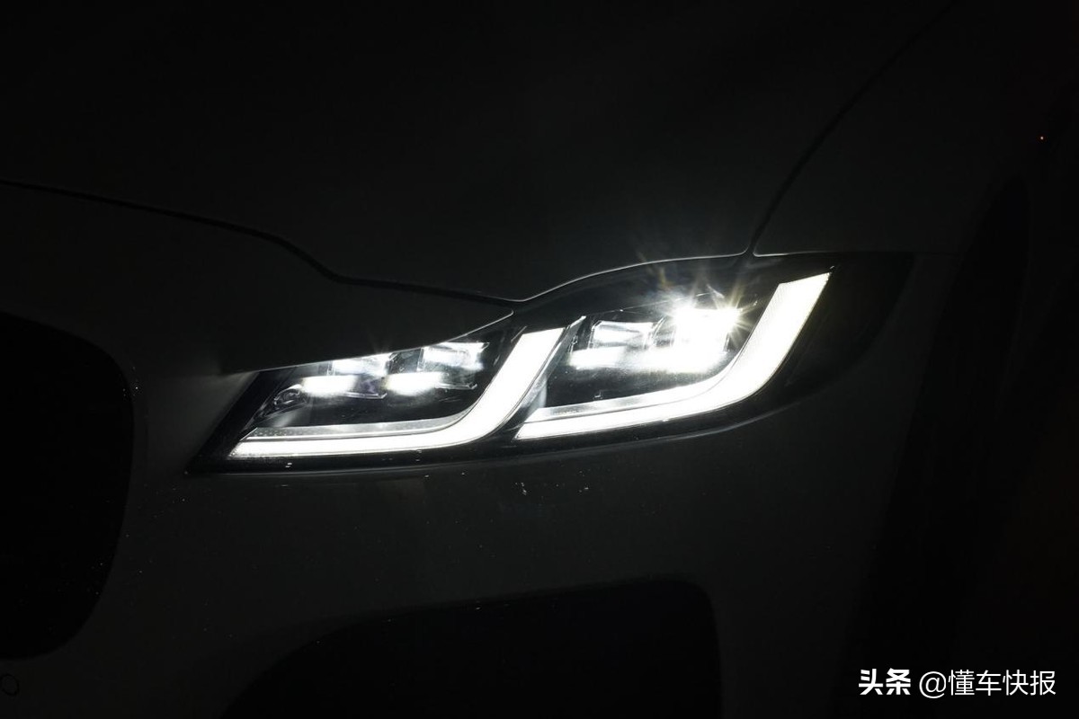 优雅绅士也有多面性格，试驾体验新款捷豹XFL