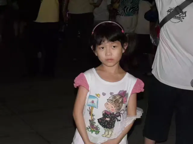 被抛弃的湖南女孩