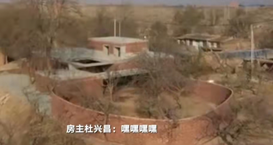 梦想改造家再曝争议！红砖房反碱有坍塌危险，楼顶开裂处处是问题