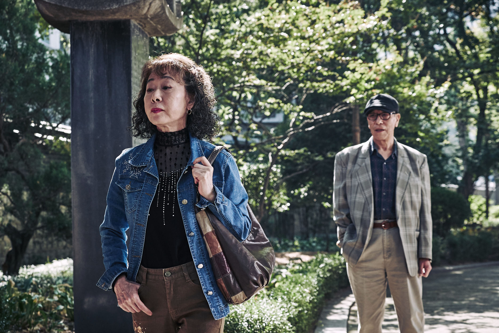 敏感题材韩国片，65岁老太公园揽客的背后，看的我扎心的痛