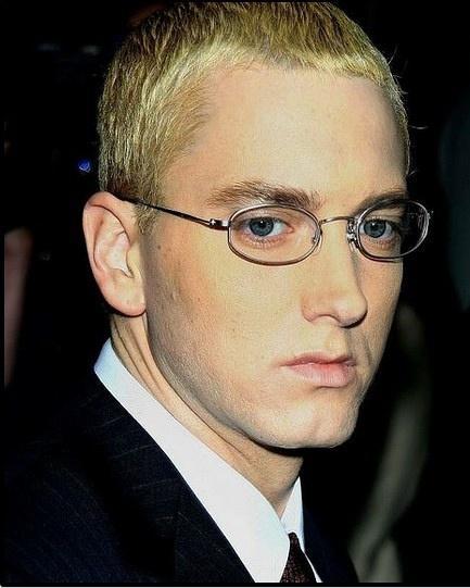 为什么eminem被封为说唱之王?