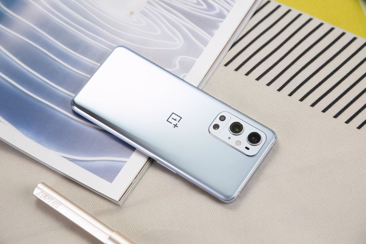 厂商发布618销售战报，准大学生购机参考标准，这三款可闭眼入手