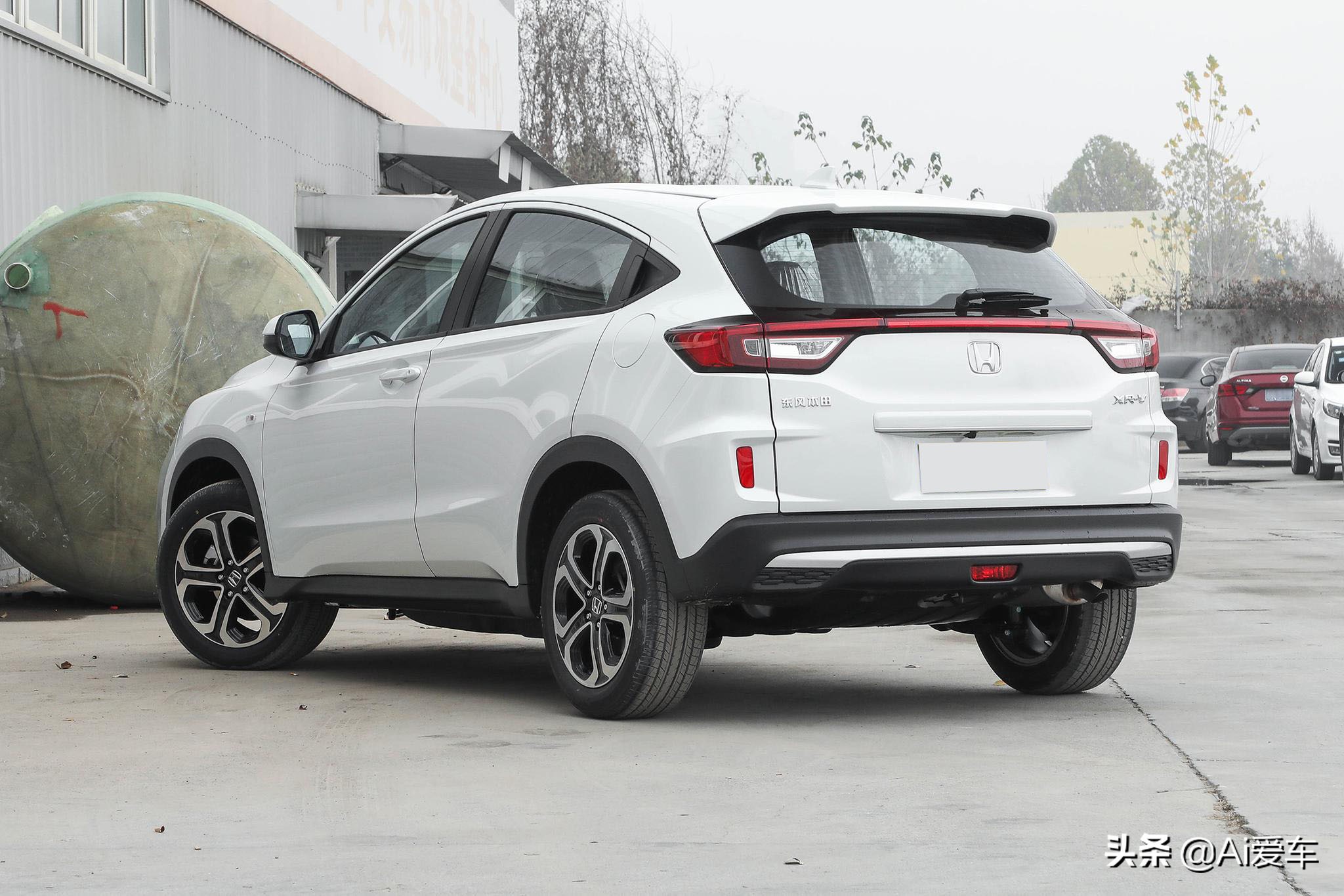 省油又耐用，日系合资低价SUV，空间够用灵活好养，实拍本田XR-V