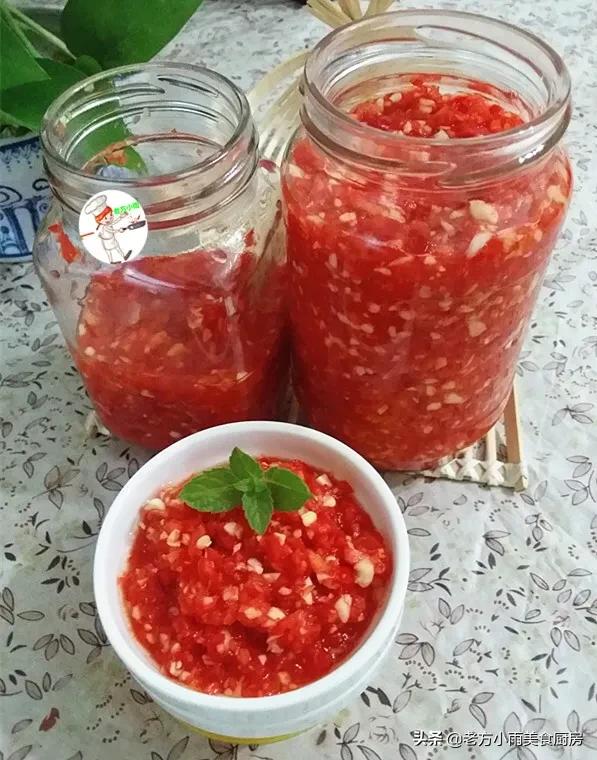 教你腌辣椒新做法，不用剁不用剪，不放白酒香又鲜，很多人不知道