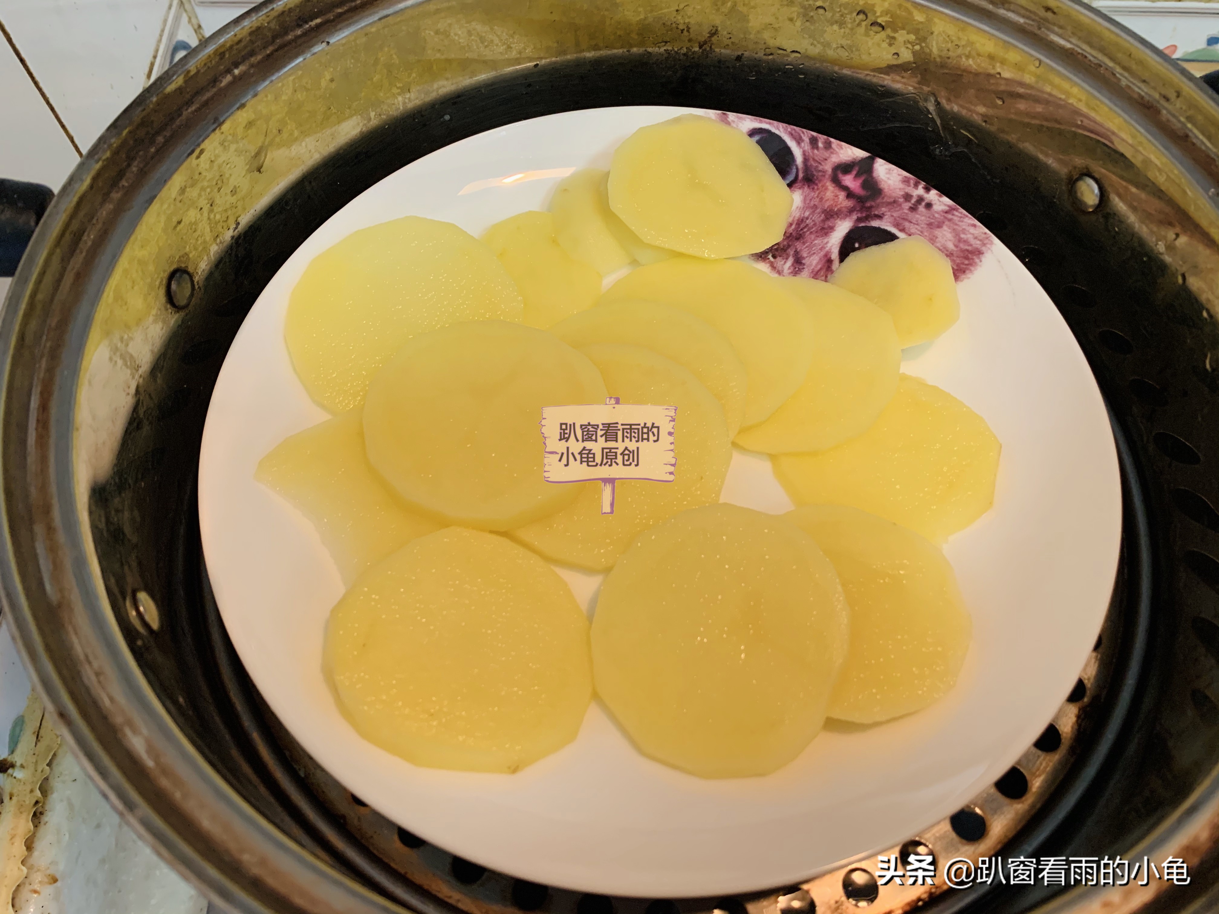 面鱼怎么做（土豆面鱼的制作方法与制作技巧）