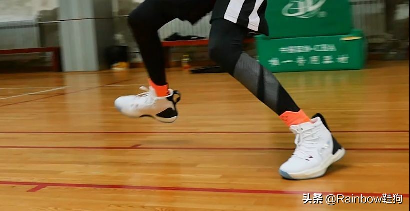 李宁驭帅13“䨻”升级版实战测评 驭帅13“䨻”和驭帅13对比测评