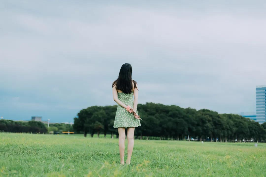 《麦田里的守望者》中四个温暖而治愈的句子，读完心情都变好了