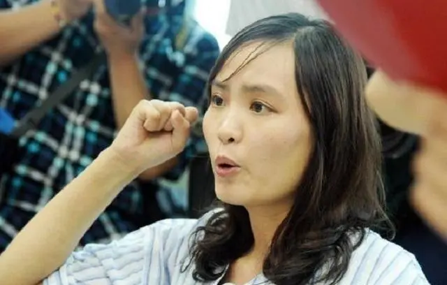 "最美教师"张丽莉为救学生失去双腿,主动向丈夫提离婚,现状