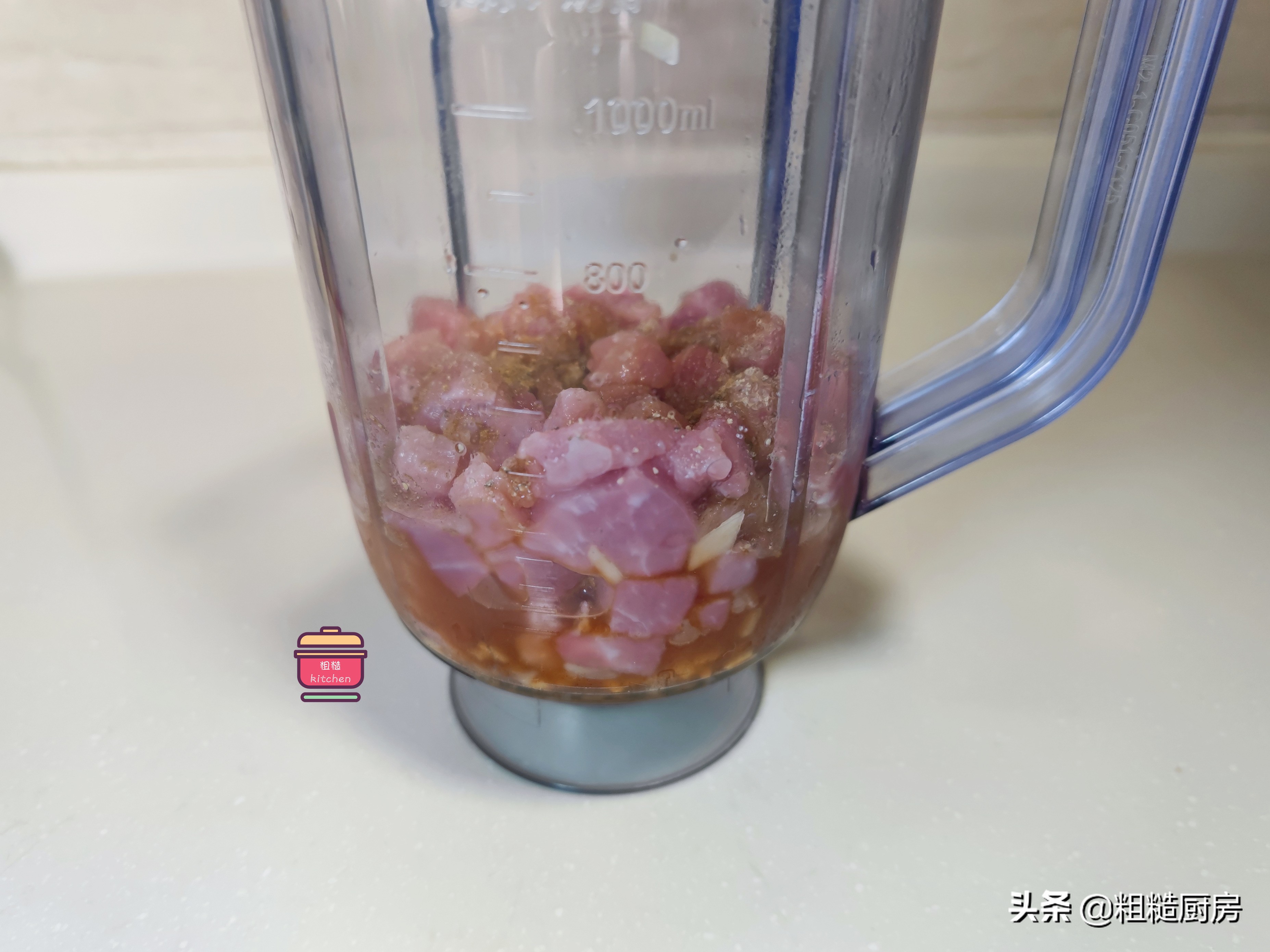 自制炸肉丸，外酥里嫩，肉香十足，能涮火锅能炖菜，孩子超爱吃