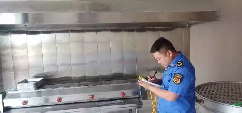 泌阳一家餐饮店被罚款5000元，究竟咋回事？