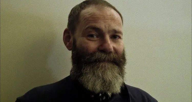 都在关注《菊石》的大尺度，其实更该看到，那个时代对女性的不公